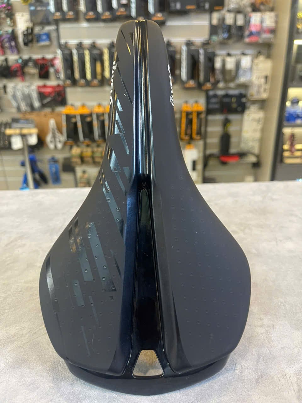 Yên xe đạp Velo-2 (Sale) Yên xe đạp Velo 140mm - Ảnh 1