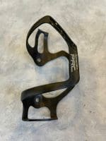 Gọng bình nước bằng chất liệu carbon, nhiều thương hiệu - lấy bình bên phải,hàng không hộp - Ảnh 7