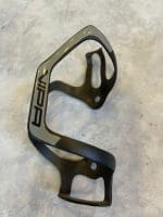 Gọng bình nước bằng chất liệu carbon, nhiều thương hiệu - lấy bình bên trái,hàng không hộp - Ảnh 7
