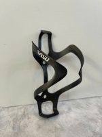 Gọng bình nước bằng chất liệu carbon, nhiều thương hiệu - lấy bình chính giữa (Mẫu 1),hàng không hộp - Ảnh 3