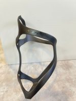 Gọng bình nước bằng chất liệu carbon, nhiều thương hiệu - lấy bình chính giữa (Mẫu 1),hàng không hộp - Ảnh 28