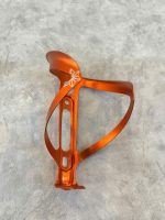 (Sale) Gọng bình nước Supacaz Fly Cage Ano , Aluminum Orange-CG-59